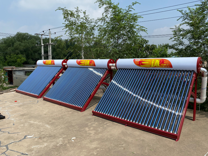 邢臺地區(qū)8000戶太陽能+電輔助采暖